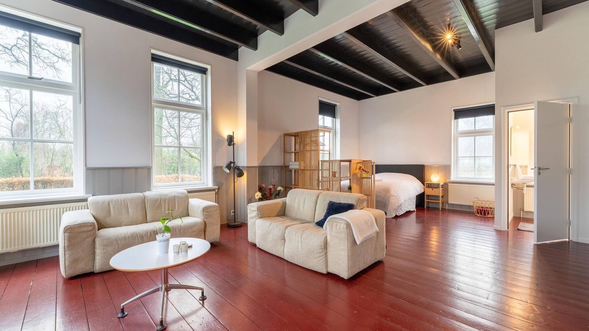Nijeveen House | Comfortable farmhouse with terrace
