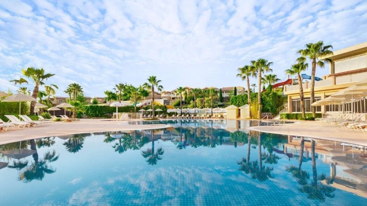 Sogucak House | Comfortable Flat with Communal Pool in Kusadasi-Awz146