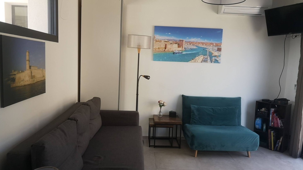 Verduron Apartment | Comfortable studio for 3 people