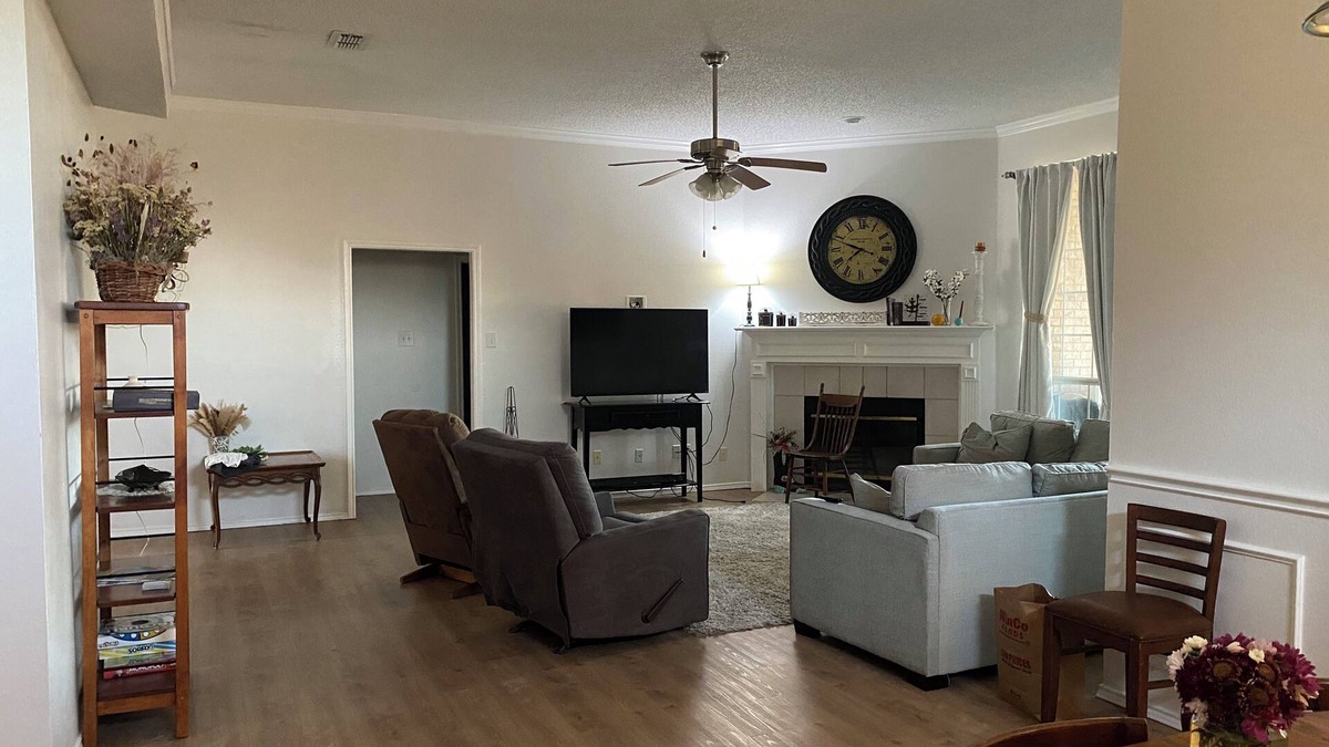 Burleson House | Comfortable, FULLY furnished 3 Bedroom Home on Burleson Cul-De-Sac