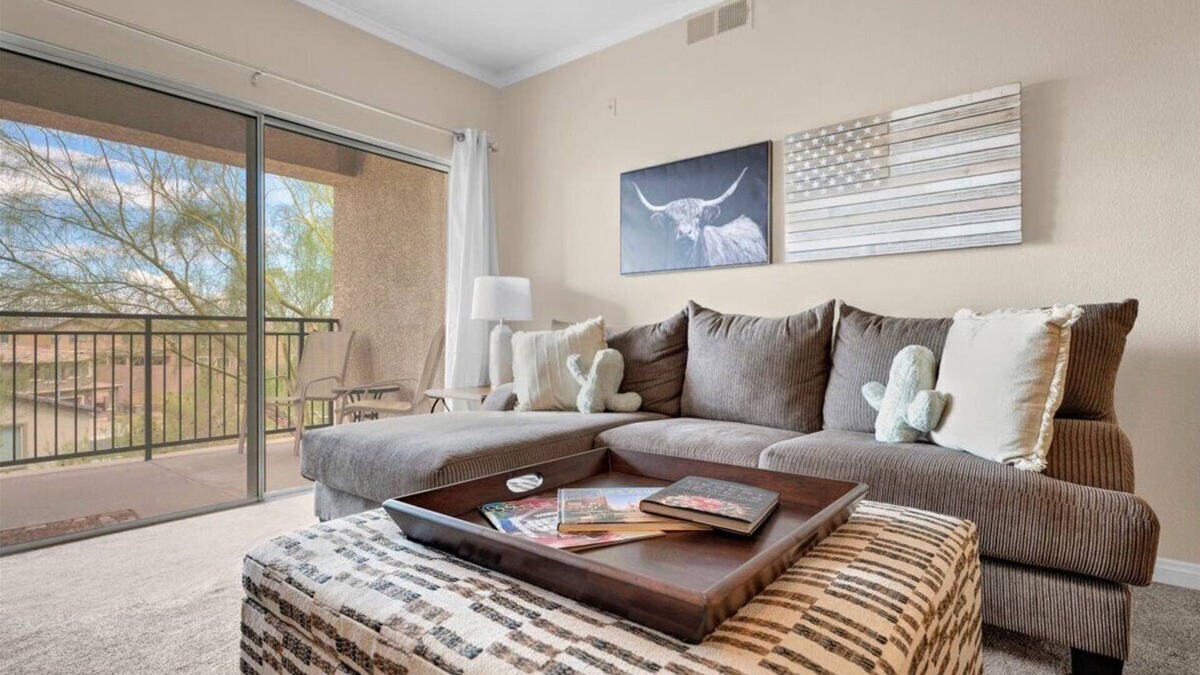Seven Hills Condo | Comfortable Henderson Condo With Strip Views