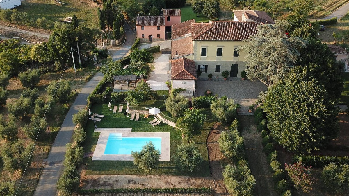 Ponte Nuovo Villa | Comfortable holiday home in Pistoia with pool