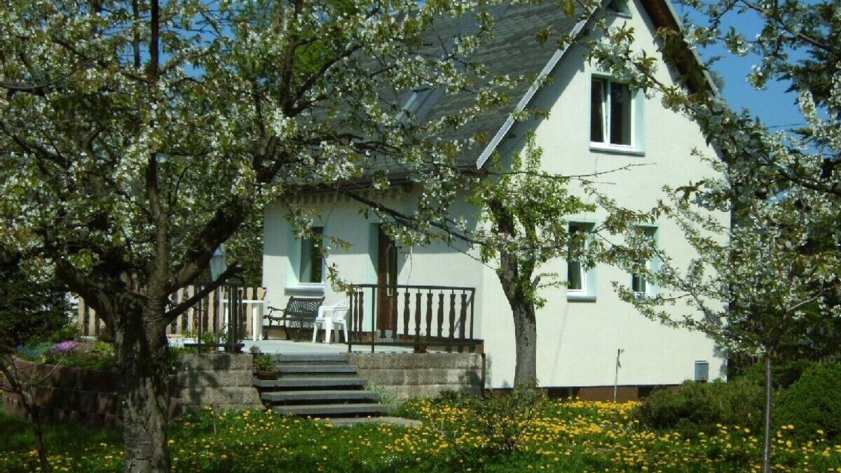 Eibenstock House | Comfortable holiday house, located in a big garden, few minutes to the centre