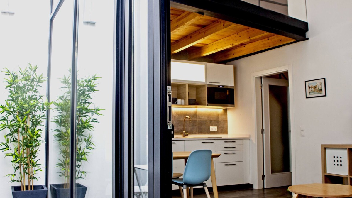 Evora House | Comfortable home for family visits.