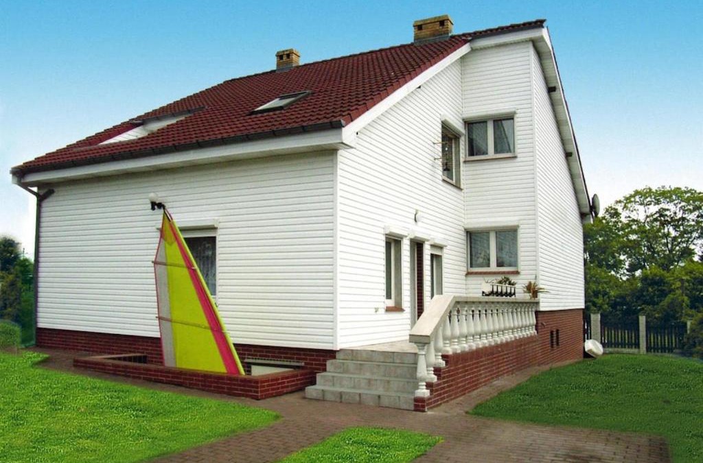 Insko House | Comfortable house by the lake, Insko