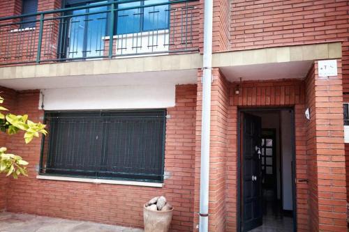 Esparraguera House | Comfortable house near Esparreguera with city view