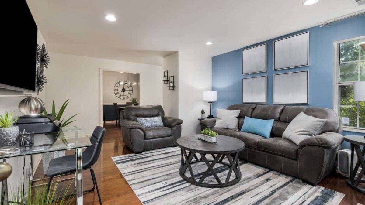 Meadowbrook Condo | Comfortable Hwy 280 Condo with All the Essentials