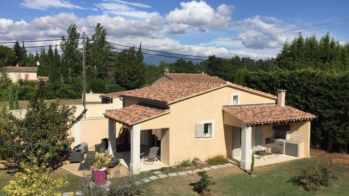 Carpentras Cottage | COMFORTABLE INDIVIDUAL GITE - MONT VENTOUX - LUBERON - AVIGNON - SPLASHWOR
