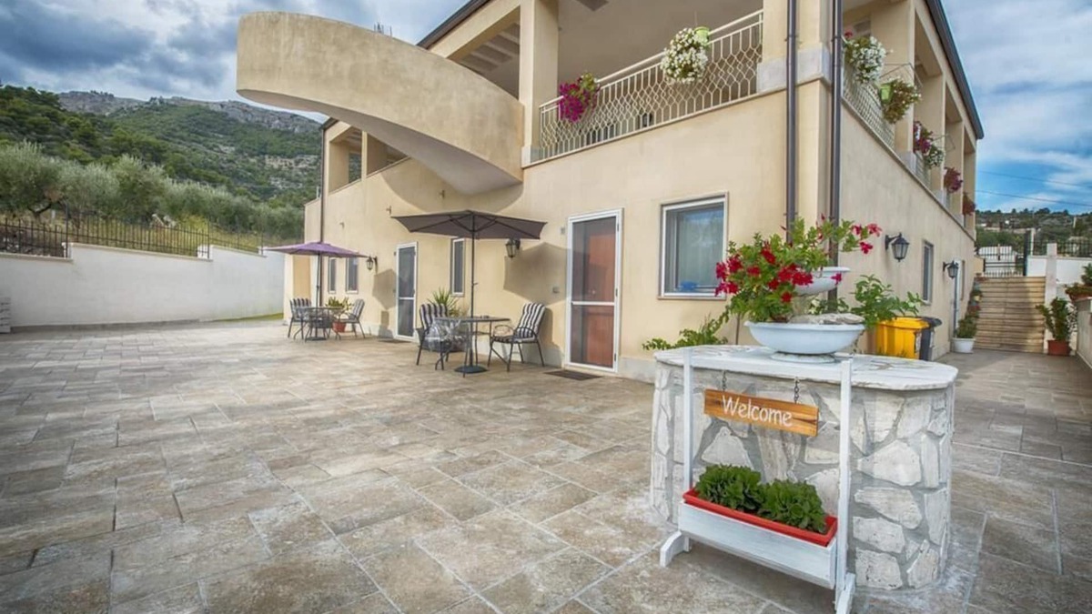 Monte Sant'Angelo Apartment | Comfortable and Comfortable apartment to discover the Gargano