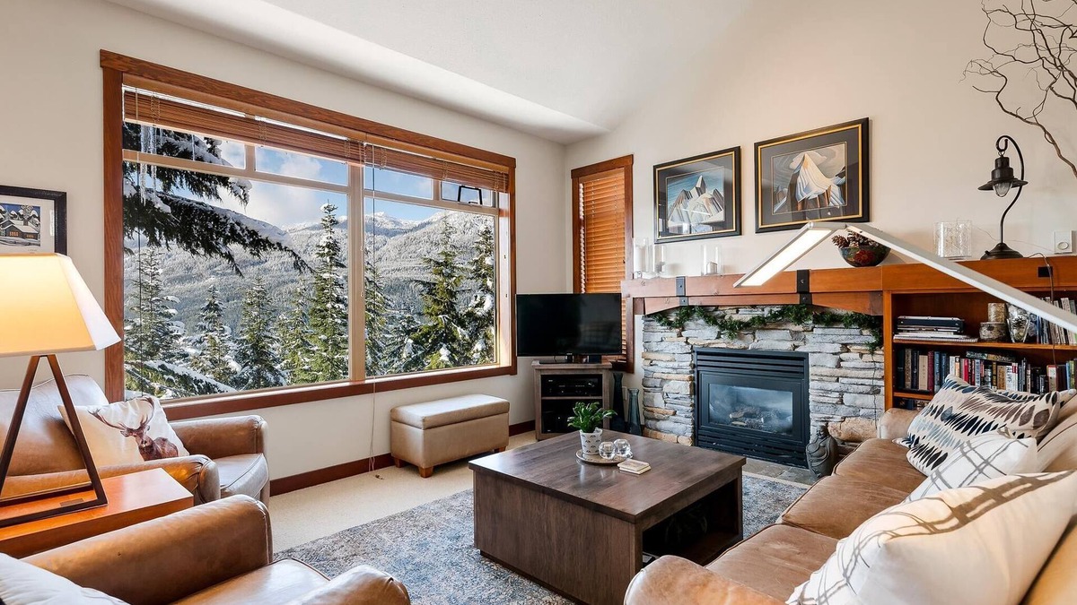 Nordic Estates House | Comfortable Luxury Townhouse W/Panoramic Views, Ski-In/Ski-Out Access, Hot Tub