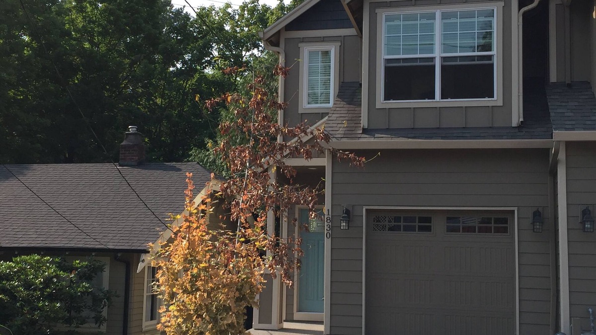 Multnomah Village House | Comfortable. Nearly New. Close to Downtown Portland. Sleeps 4