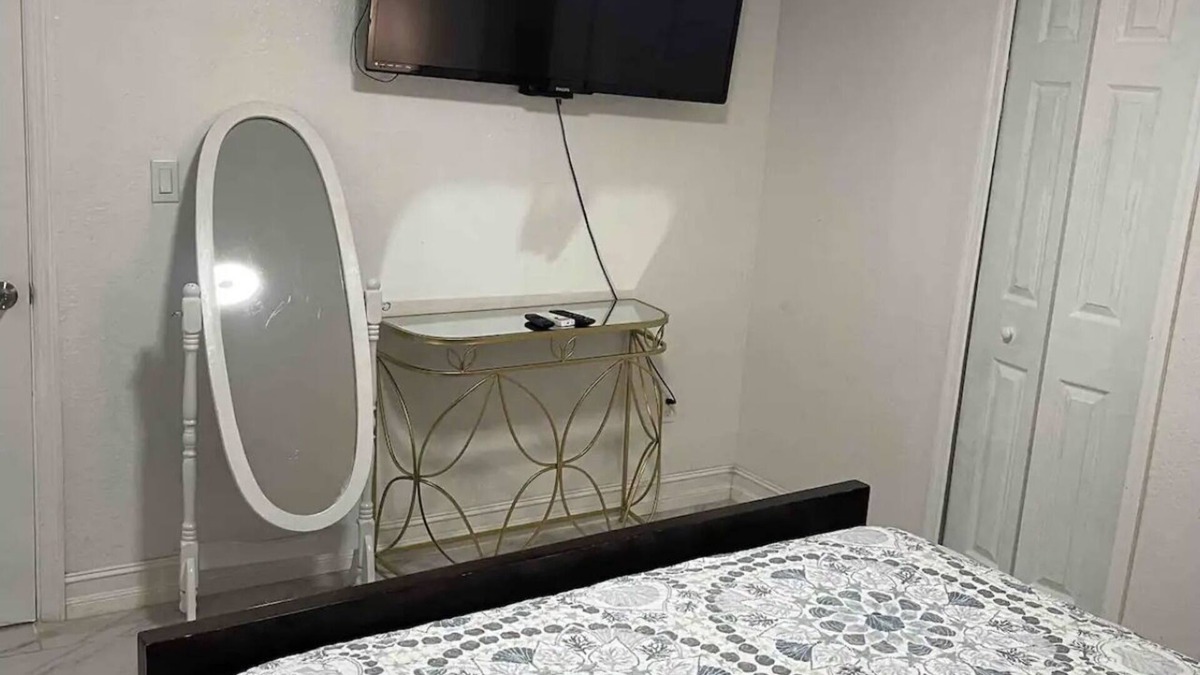 Oak Ridge Apartment | COMFORTABLE ORLANDO PRIVATE STUDIO W/FULL KITCHEN!