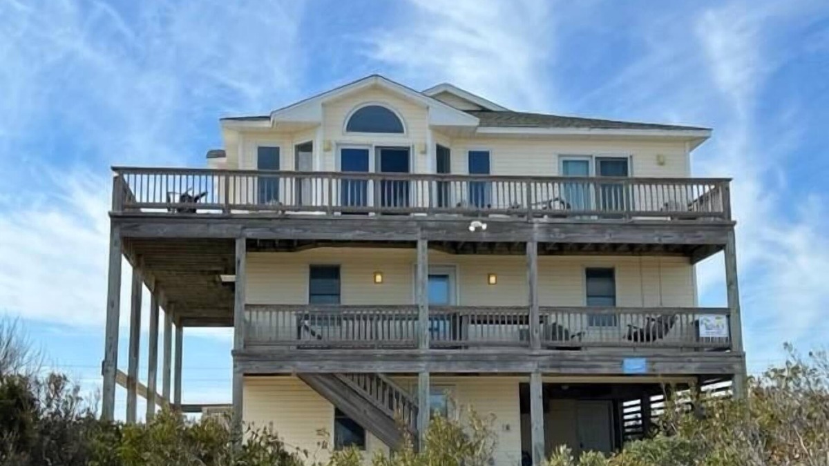 South Nags Head House | Comfortable, Pet Friendly, Private Heated Pool and lots of other amenities!