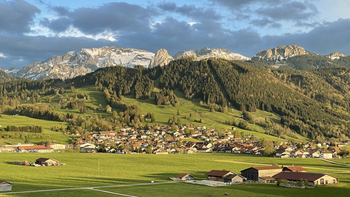 Buching Condo | Comfortable, quiet apartment in the beautiful Ostallgäu - FeWo Fischer Halblech -