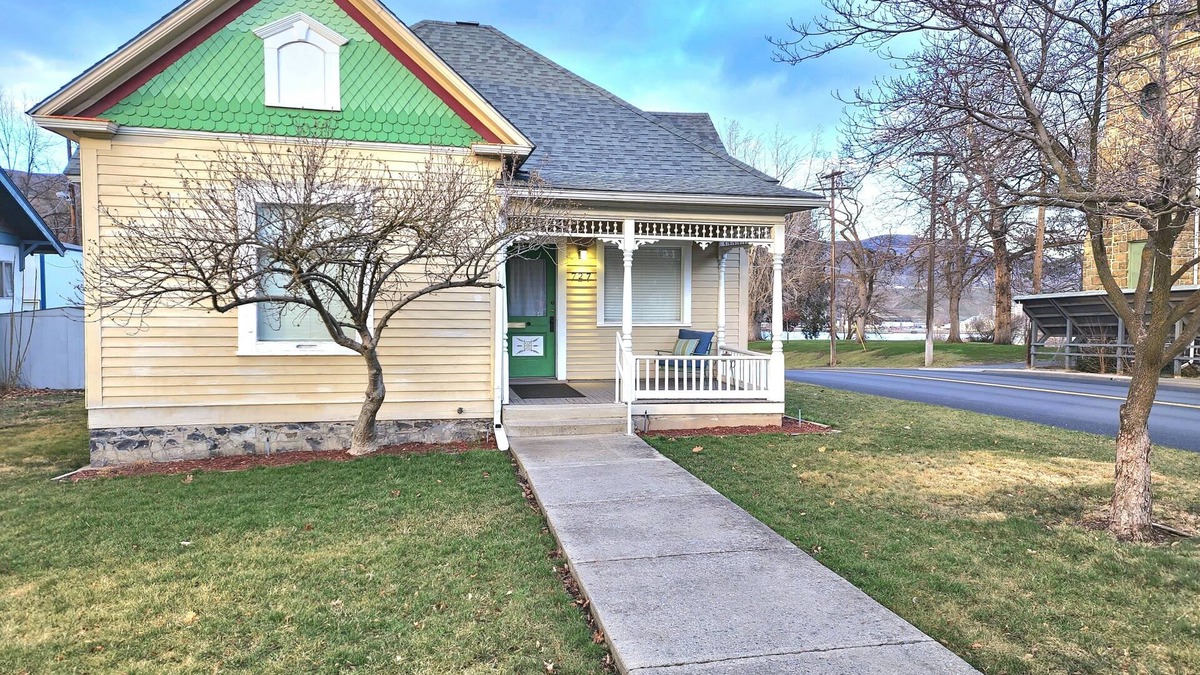 Lewiston House | Comfortable, quiet cottage near LC State College & downtown Lewiston.