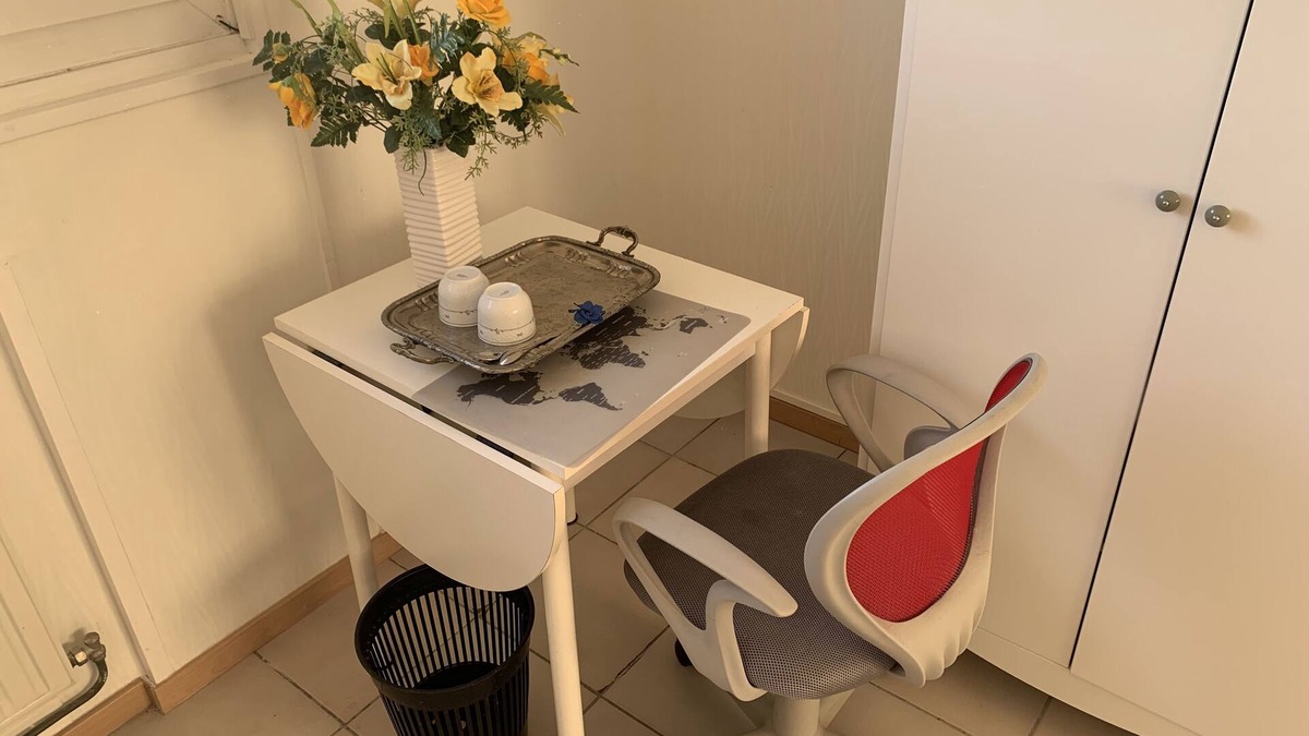 Vaulx-en-Velin Bed & Breakfast | Comfortable room for 3 people