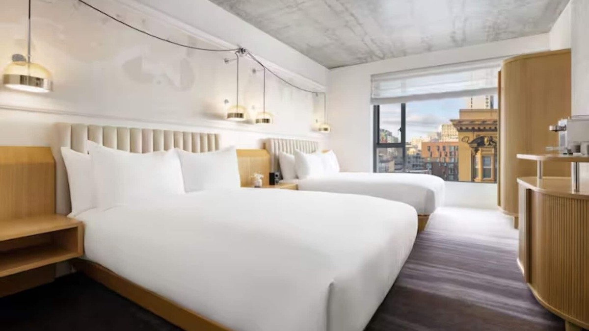 Tenderloin Hotel | Comfortable Room Delight in Downtown SF Charm – Perfect for Art Aficionados