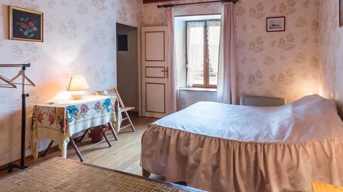 Melin Bed & Breakfast | Comfortable Rooms with Breakfast Included and Garden