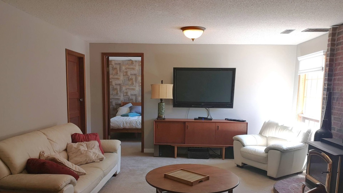 Vernon House | Comfortable rural retreat with space and privacy