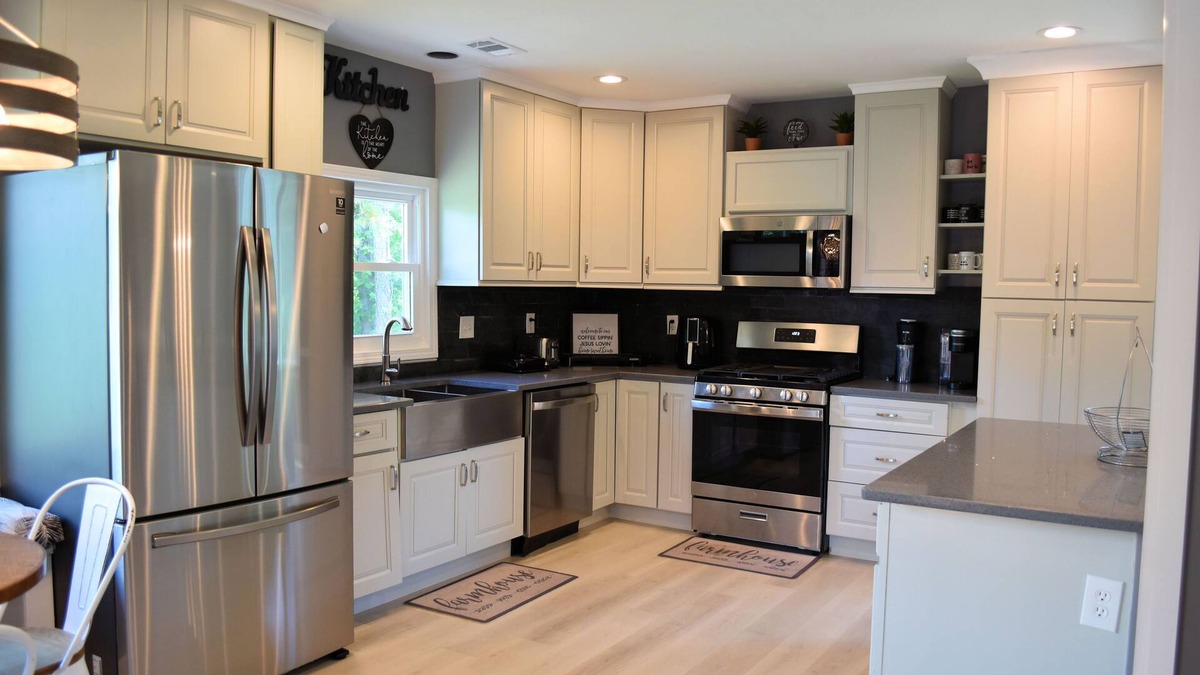 Lawrenceville House | Comfortable, Spacious, Clean Living in Lawrenceville