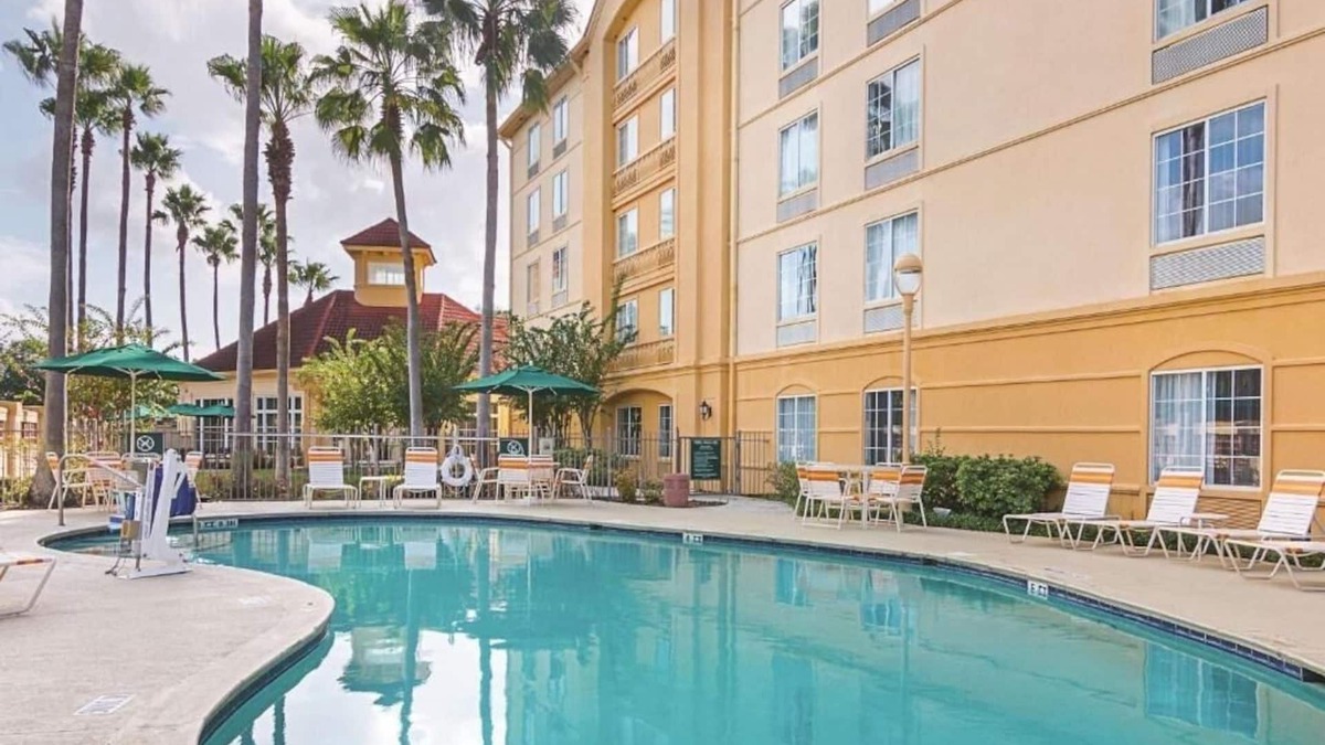 Airport North Hotel | Comfortable Stay Perfect for Early Flights Near Orlando Airport | 2 Rooms