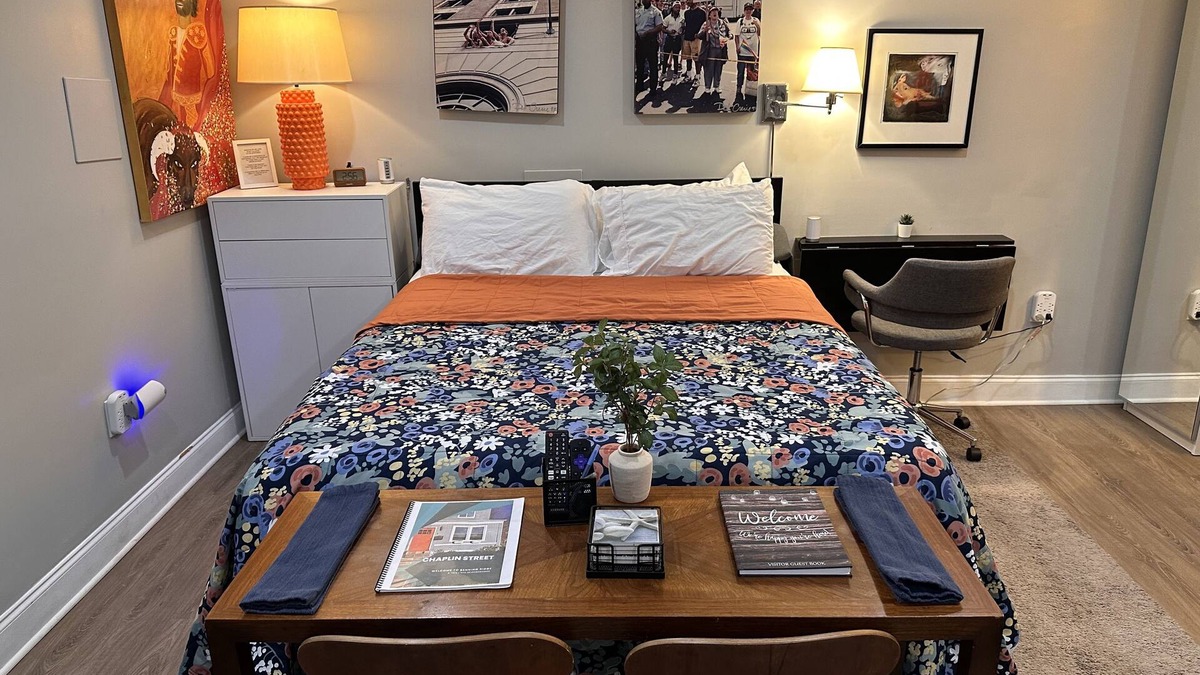 Southeast Apartment | Comfortable Studio Apartment