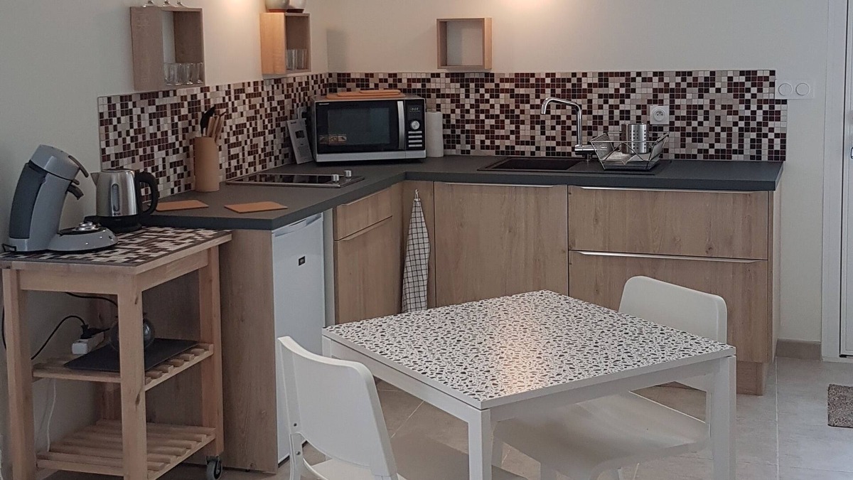 Allonnes House | Comfortable studio ideal for travelling