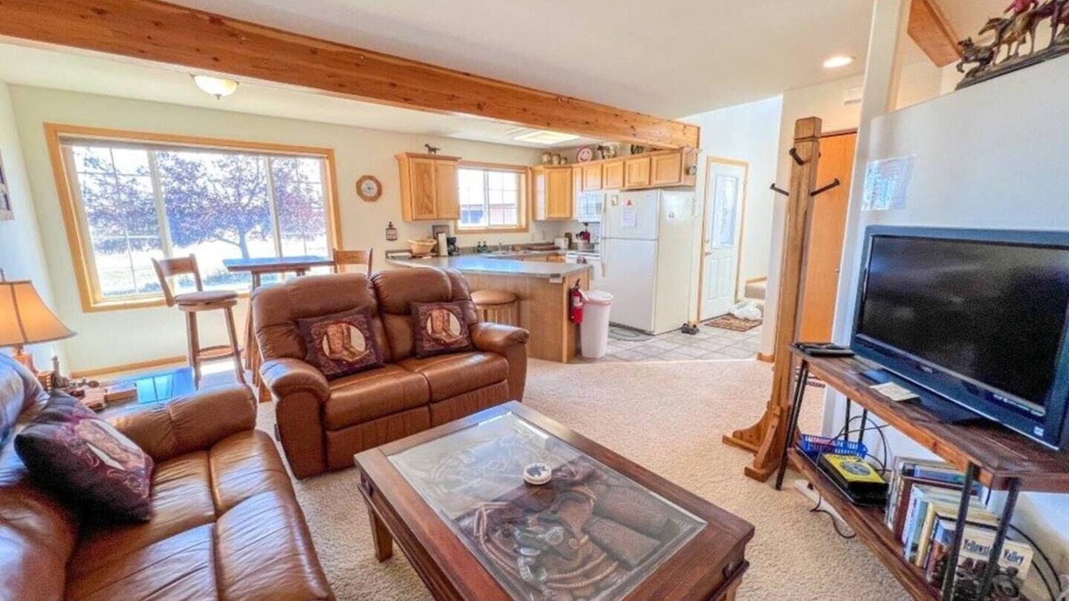 Red Lodge House | Comfortable Townhome - Mountain Views