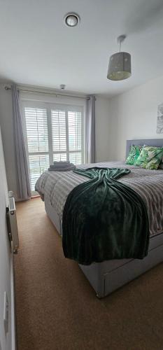 Dudden Hill Apartment | Comfortable Two Bedroom Flat For 6 People's