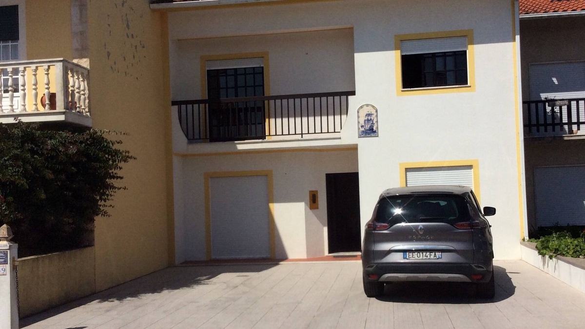 Tocha Apartment | Comfortable two-bedroom duplex apartment 5 minutes' walk from the beach.