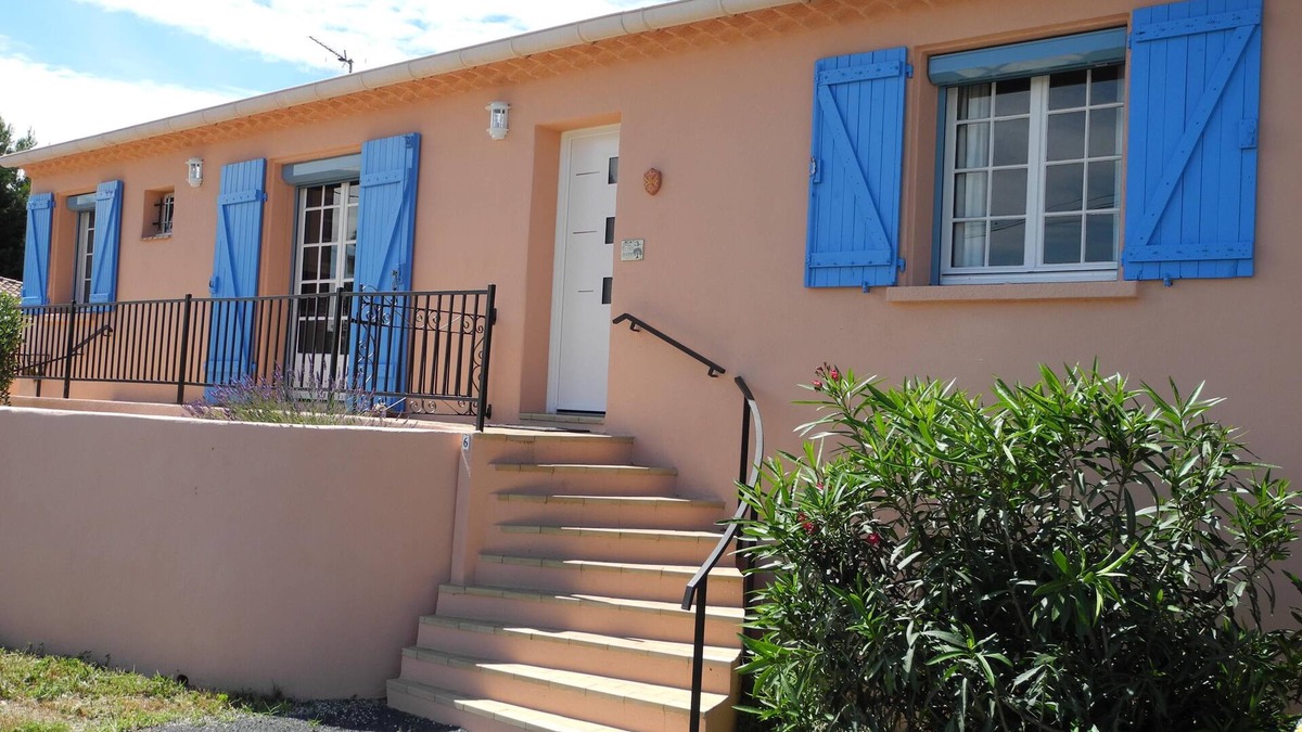 Castelnau-de-Guers Villa | Comfortable villa with private pool near Pézenas&coast