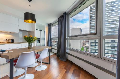 Puteaux House | Comfortion Zaira - Suite de luxe avec vue sur la Défense