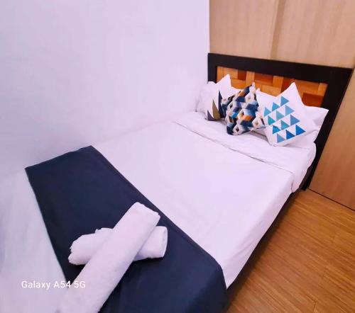 Ususan Apartment | Comfy 1BR with Pool View and Wi-Fi in Grace Res Taguig City