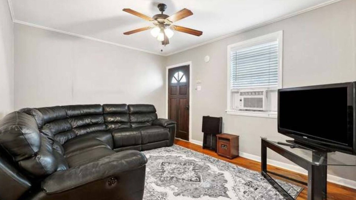 Treme Condo | Comfy 2 bedroom condo - walk to French Quarter. Parking available