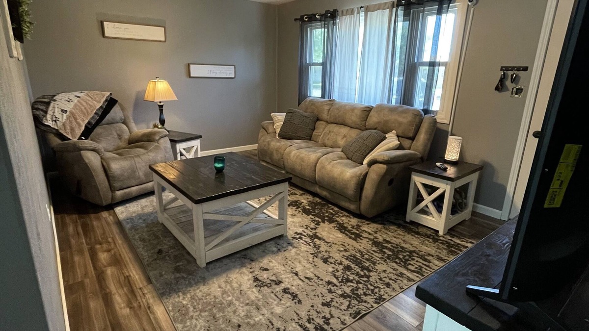 Colby House | Comfy 3 bedroom house in Colby.