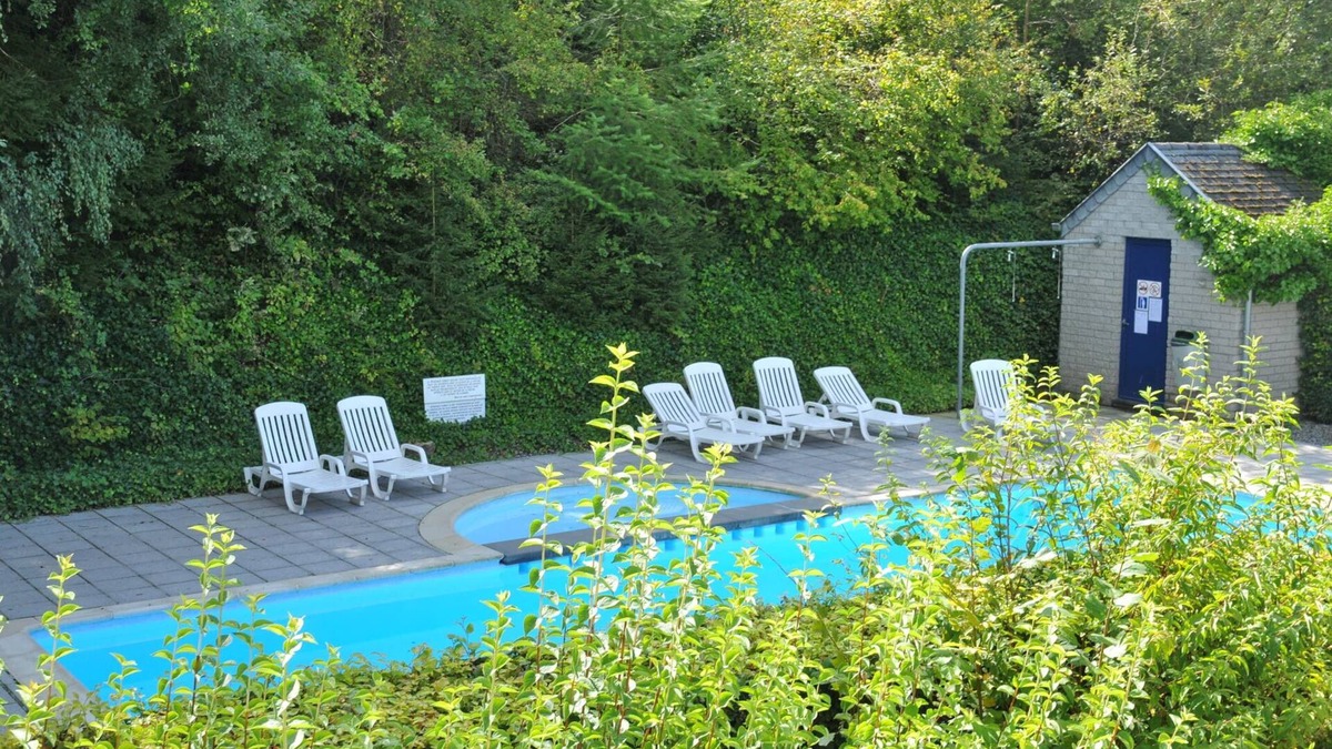 Bohon Apartment | Comfy Apartment with Microwave near Durbuy