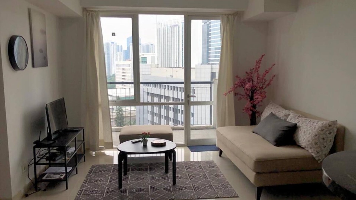 East Kuningan Apartment | Comfy Casa 3 bedrooms apartment next to Kuningan City Mall with city view