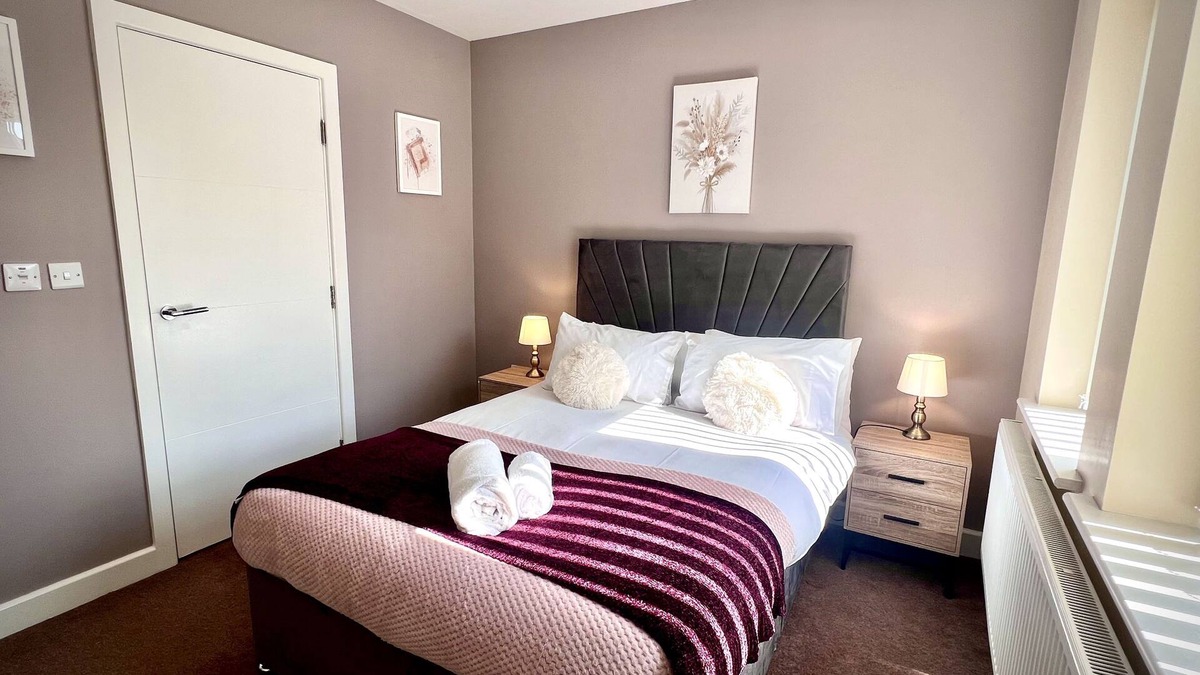 Leicester House | Comfy Casa