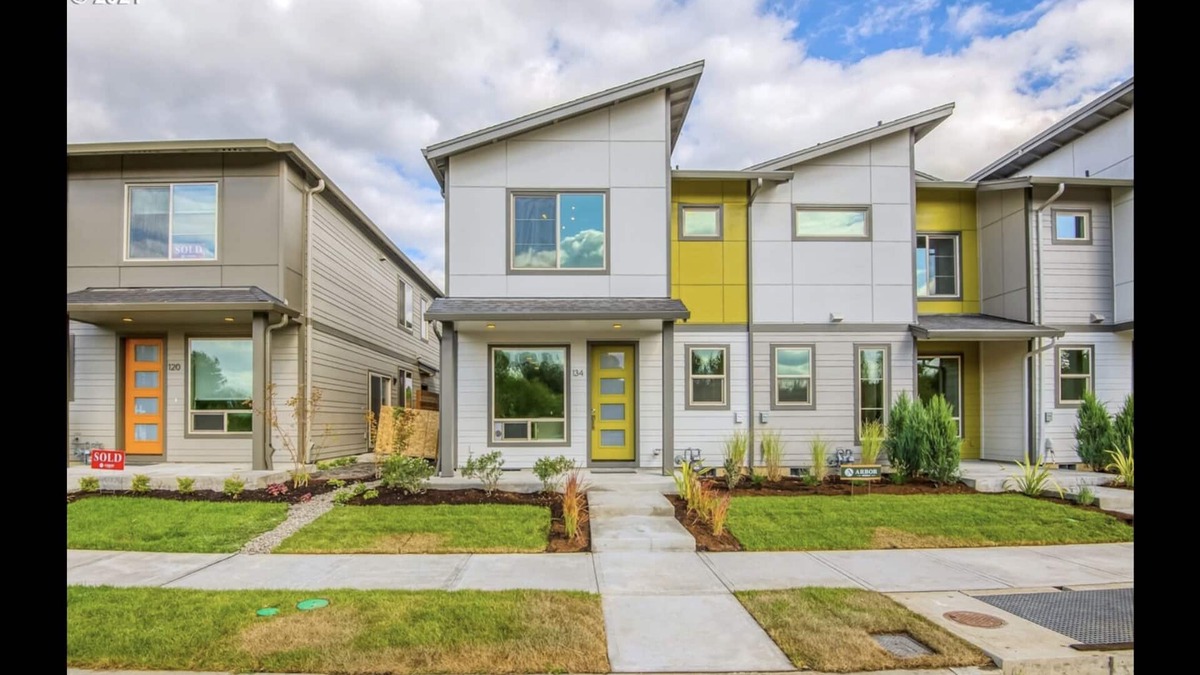 Troutdale House | Comfy Cool Condo 5min from McMenamins Edgefield &10min from Columbia River Gorge