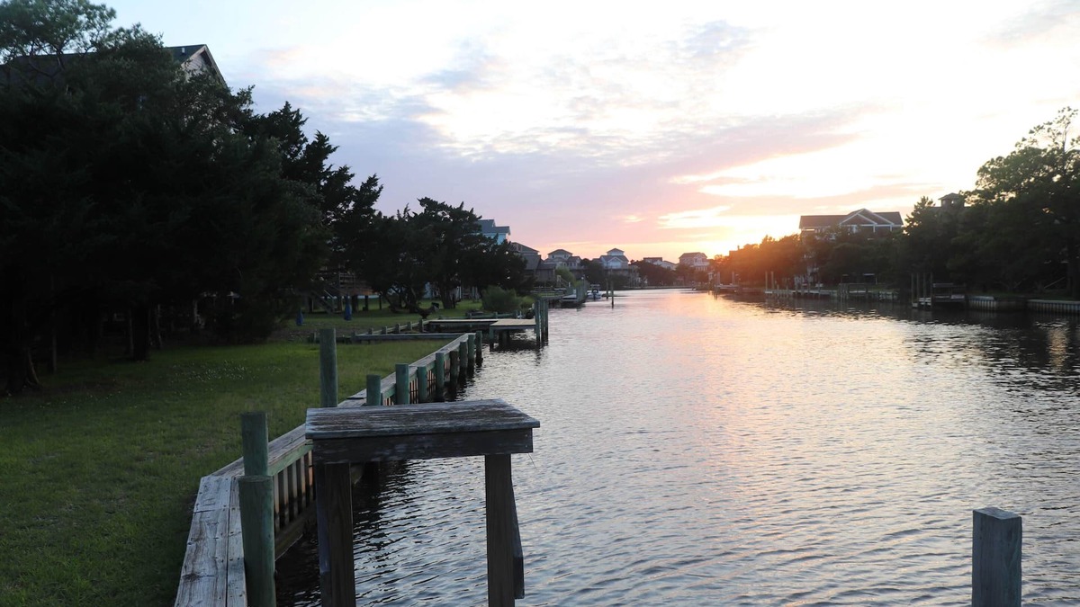 Brigands' Bay House | Comfy Cottage for the Perfect Hatteras Vacation!