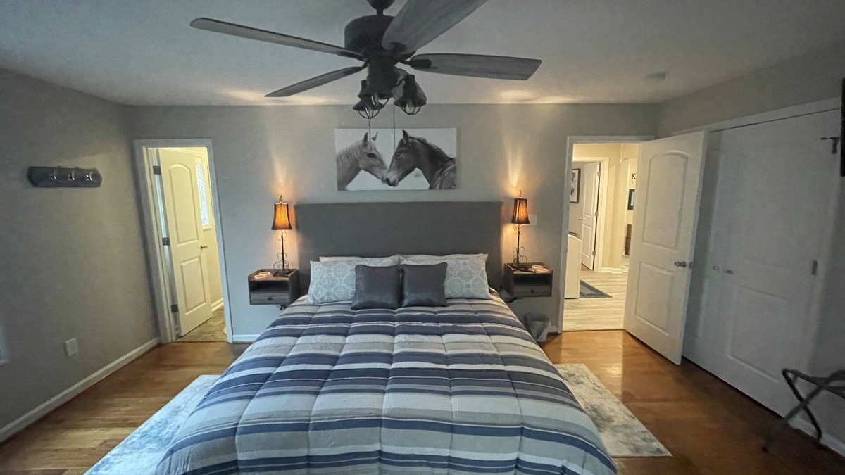 Hazel Green House | Comfy Country Home w/3 KING Beds!
