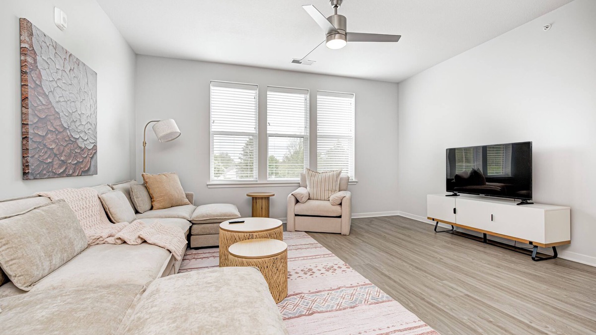 Fishers Apartment | Comfy Cozy - 2King bed/2bth Fishers