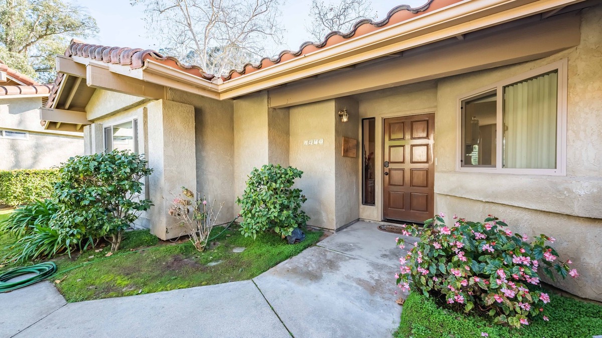 Nipomo Condo | Comfy & Cozy Blacklake Golf Course Condo w/views of the fairways.