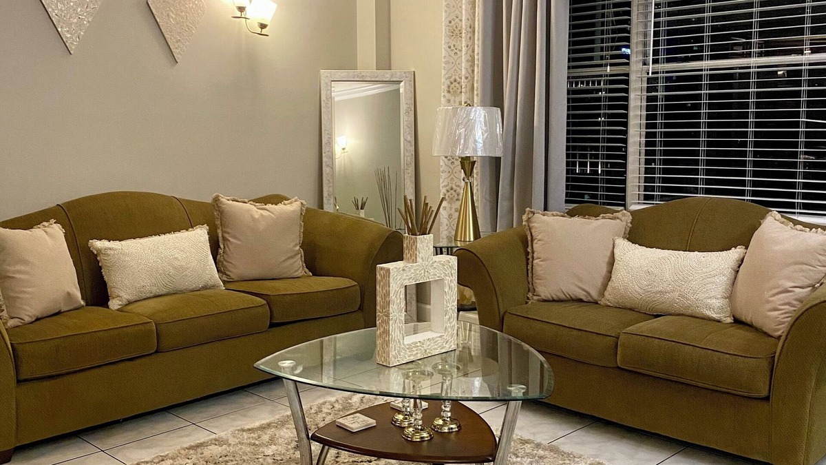 Downtown Jacksonville Apartment | Comfy, cozy condo in fabulous Downtown Jacksonville with AC, WiFi & fitness room