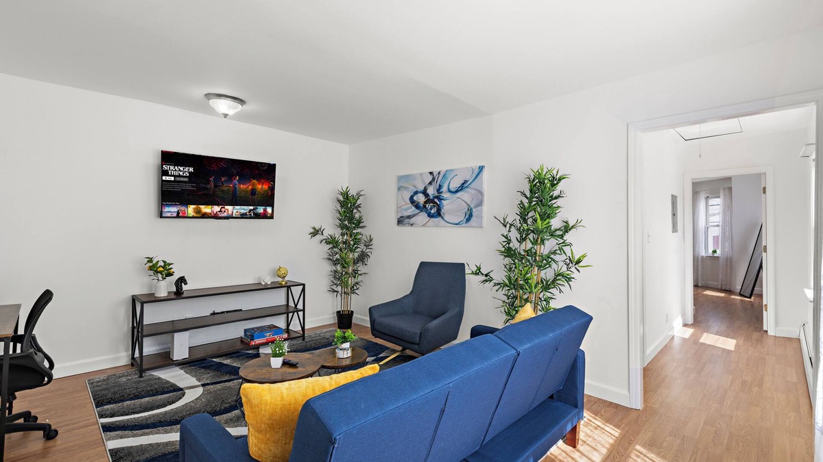 Constable Hook Condo | Comfy Cozy retreat - NYC & NWK w/free parking