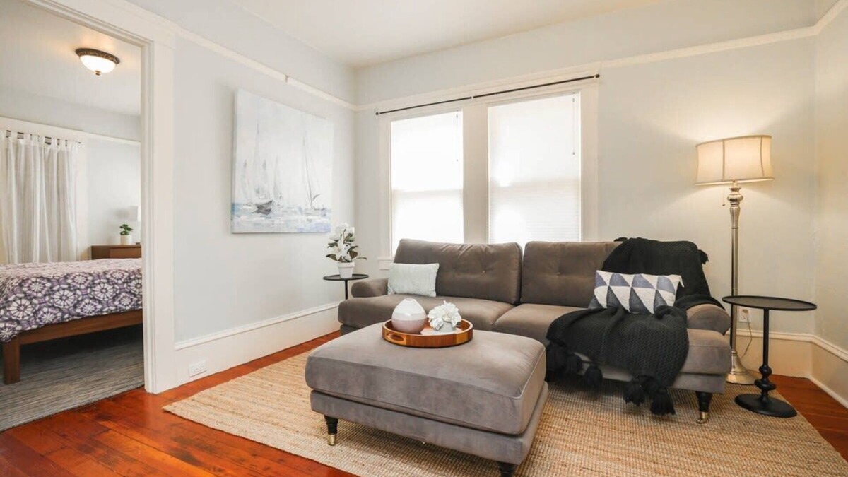 Piedmont Avenue Apartment | Comfy Family-Friendly 2BR Near Piedmont w/Parking