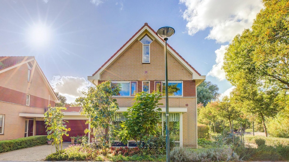 Hoorn House | Comfy holiday home in Hoorn with French balcony