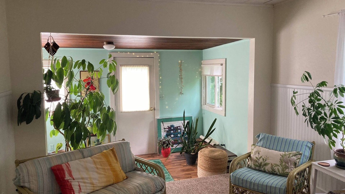 Marquette House | Comfy home close to NMU