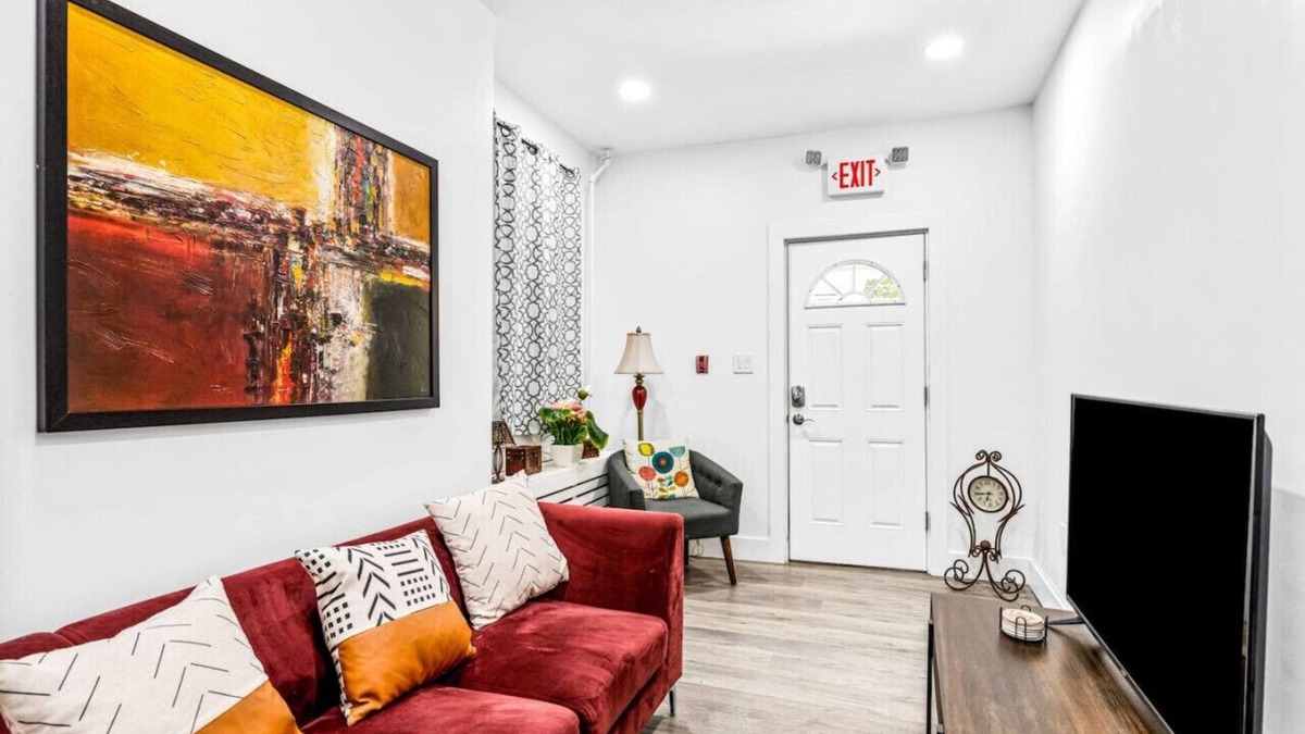 Delair Apartment | Comfy Private Parking-2bed-2min