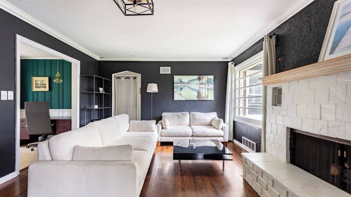 Roeland Park House | Comfy, quiet & private 2BR home.